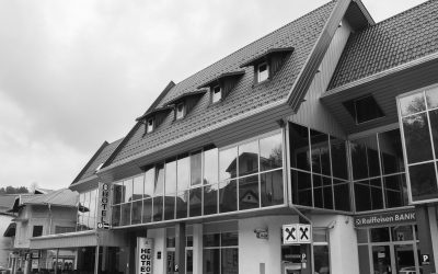 Former Hotel Radoč, Bužim